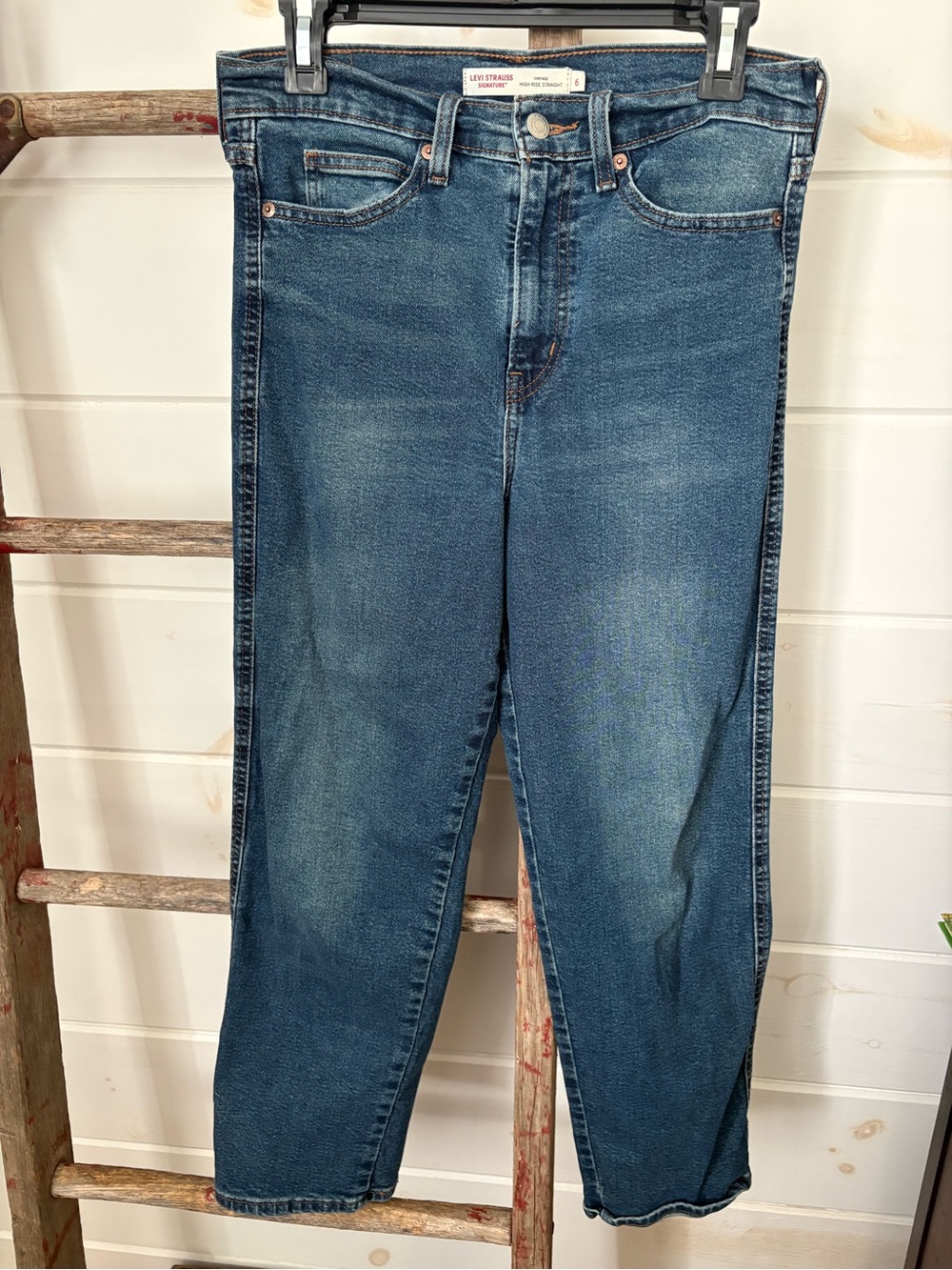 Levi's Women's Blue Straight Leg Jeans